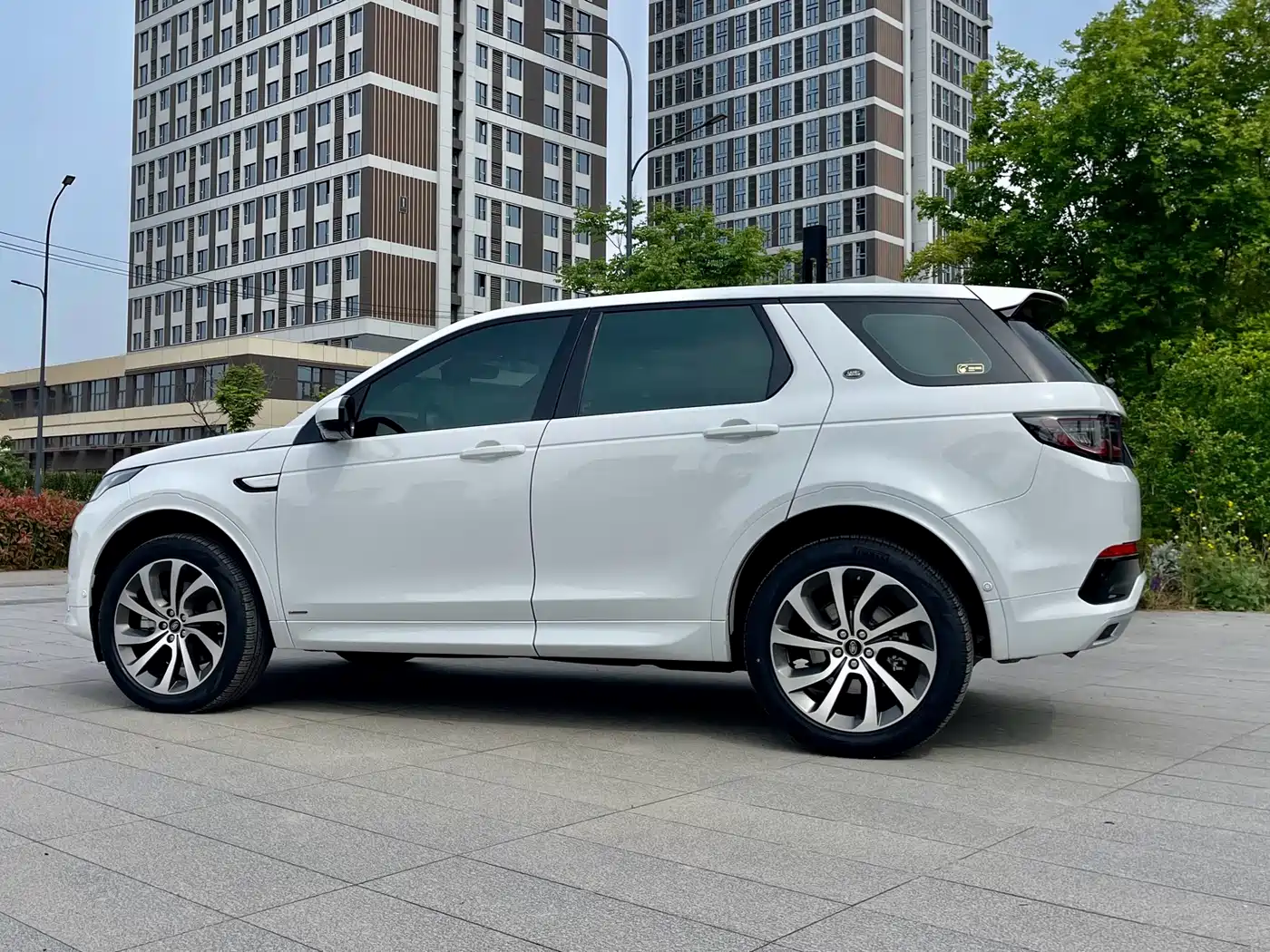 Land Rover Discovery Sport 2020 249PS R-Dynamic Performance Tech 7-seater фото 27