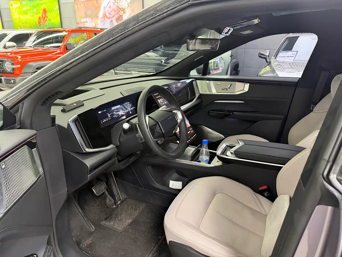 HiPhi Y 2023 2023 560km Elite Edition