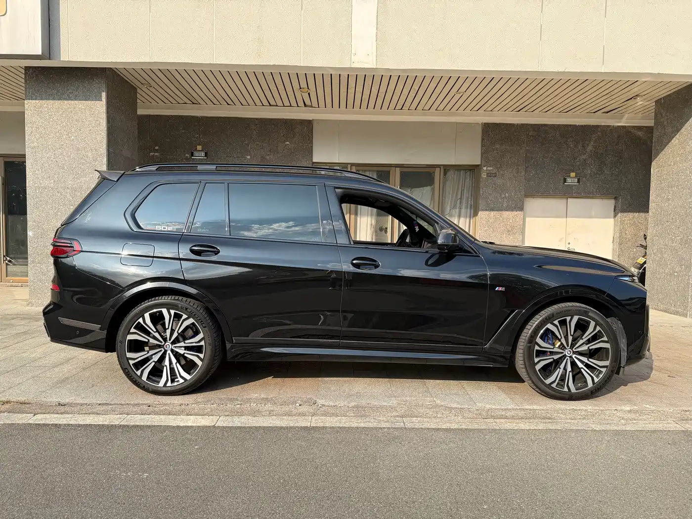 BMW X7 2024 2023 xDrive40i Exclusive M Sport Package