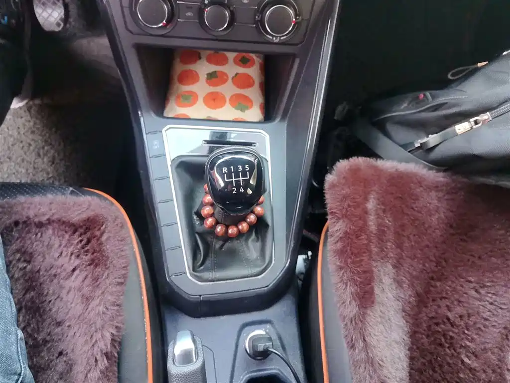 Volkswagen Lavida 2023 XRUI 1.5L Manual New Comfort Edition фото 7