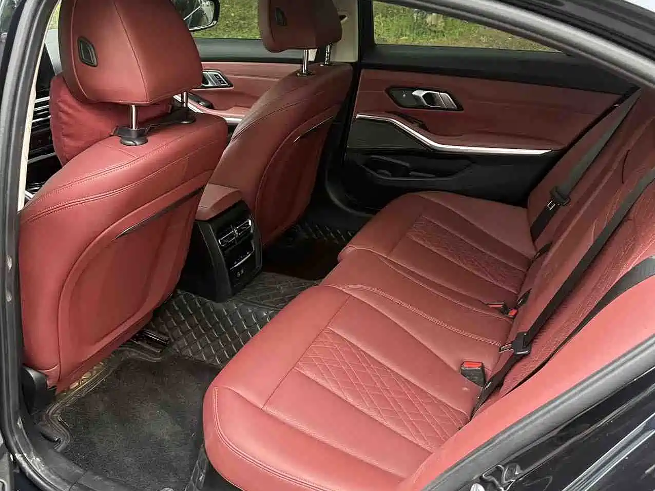 BMW 3 Series 2023 325Li M Sport Black Night Package фото 4