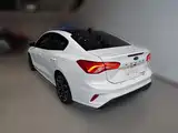 Фото 7 - Ford Focus