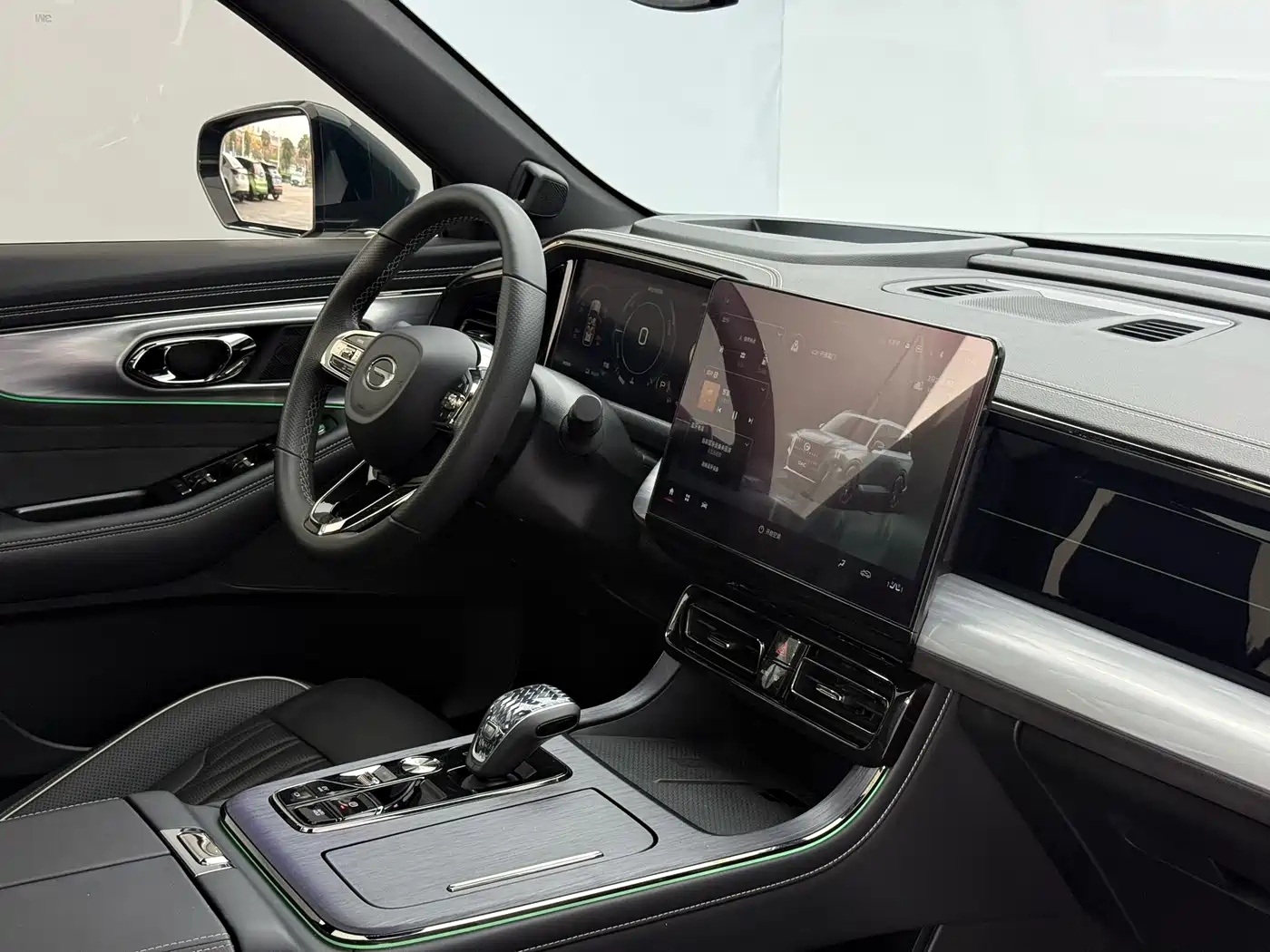 GAC Trumpchi Trumpchi GS8 2022 Dual Engine Series 2.0TM 2WD Premium Edition (6-Seater) фото 16