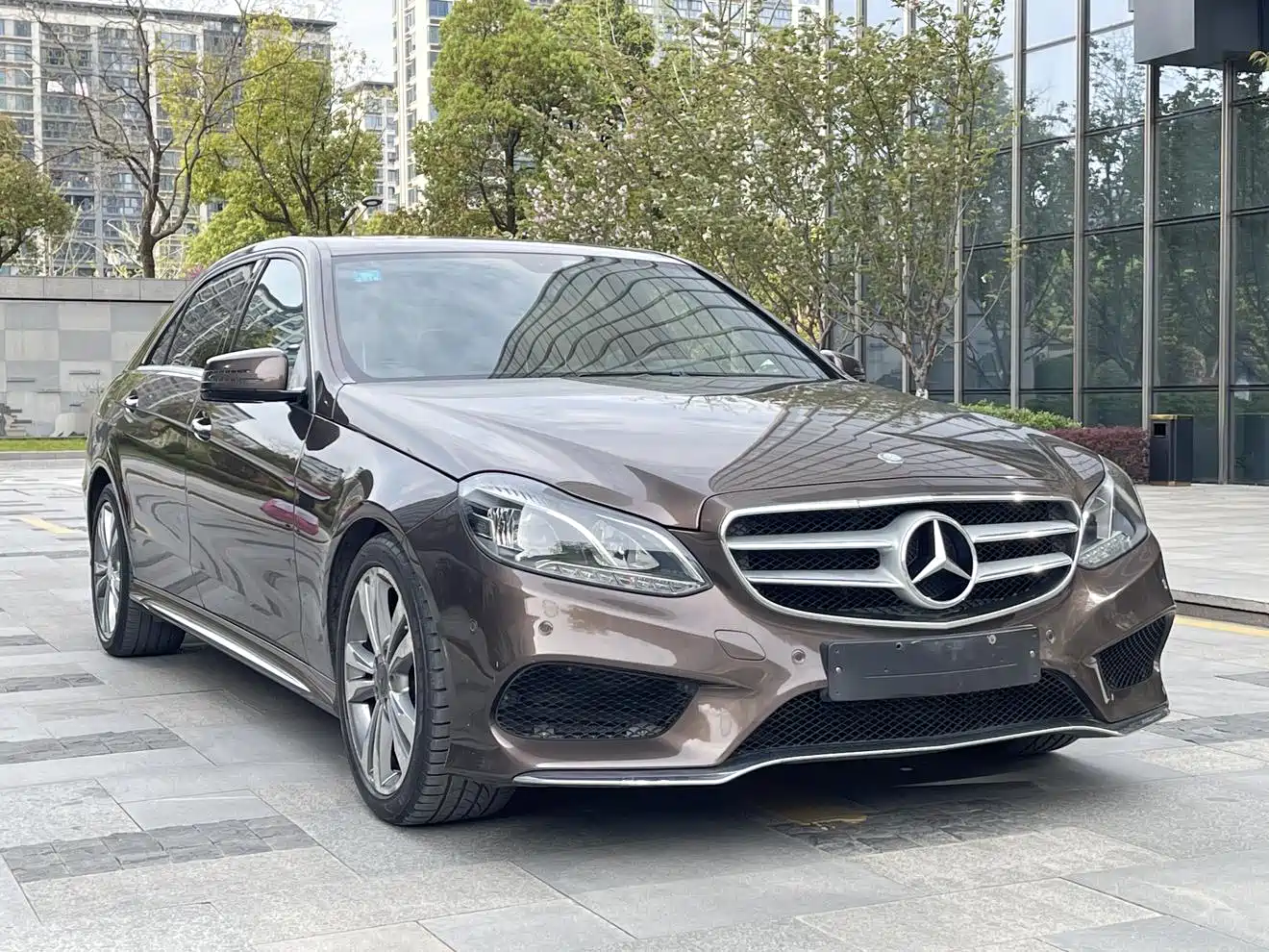Mercedes-Benz E-Class 2014 Facelift E 260 L Sport фото 3