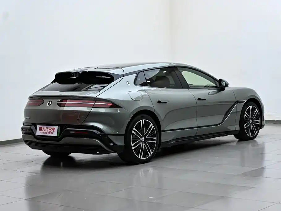 Фото 6 - Denza Z9GT
