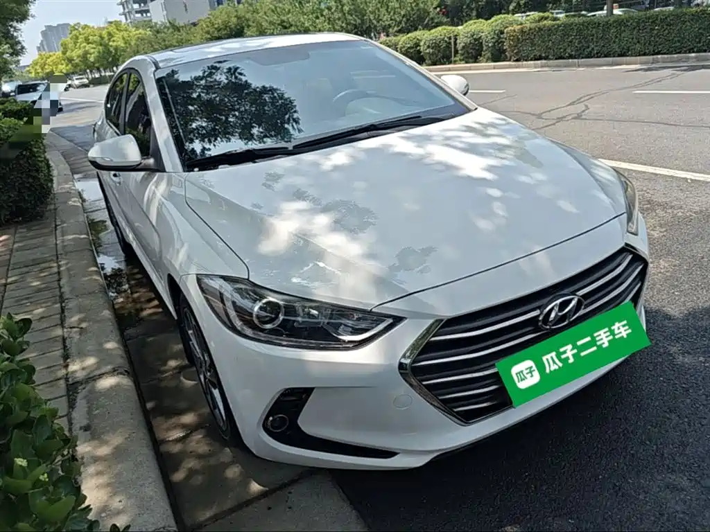 Hyundai Elantra 2016 Model 1.6L Automatic Smart Elite фото 4