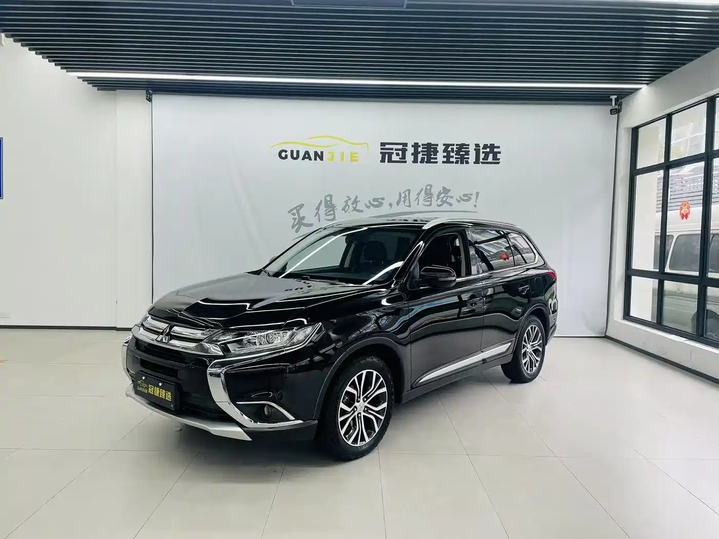 Mitsubishi Outlander 2018 2018 2.0L 2WD Jiale Edition 7-seater