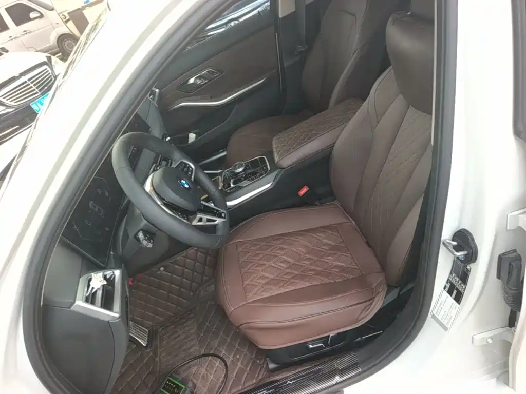 BMW 3 Series 2026 2025 325Li M Sport Package