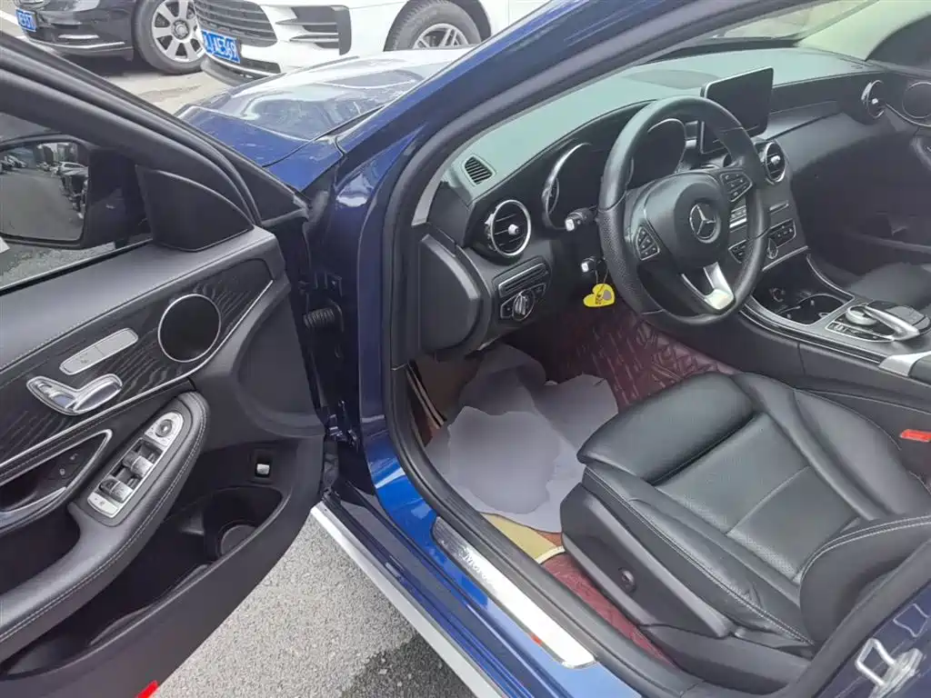 Mercedes-Benz C-Class 2018 C 200 L Sport Edition фото 16