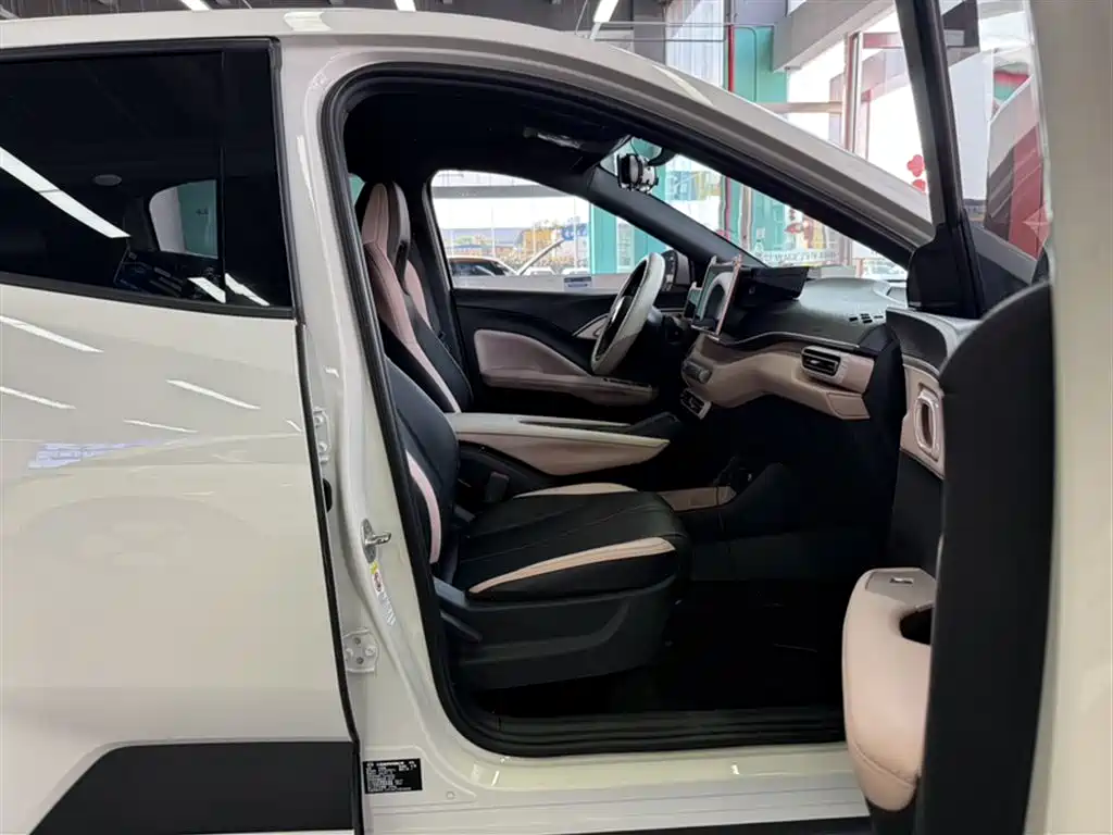 BYD Seagull 2024 Glory Edition 405km Soaring Edition фото 24