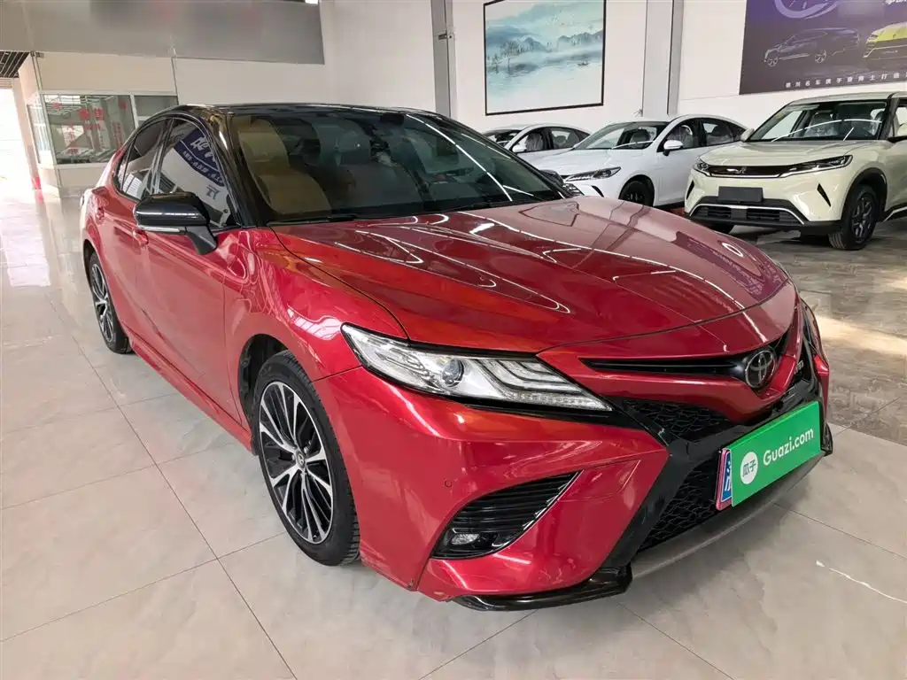 Toyota Camry 2018 2.5S Trend Edition фото 4