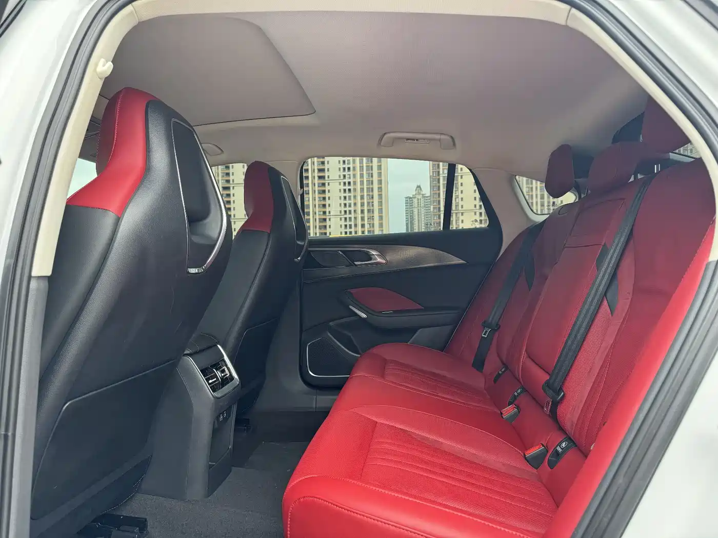 Hongqi H6 2023 2.0T Premium Edition фото 15