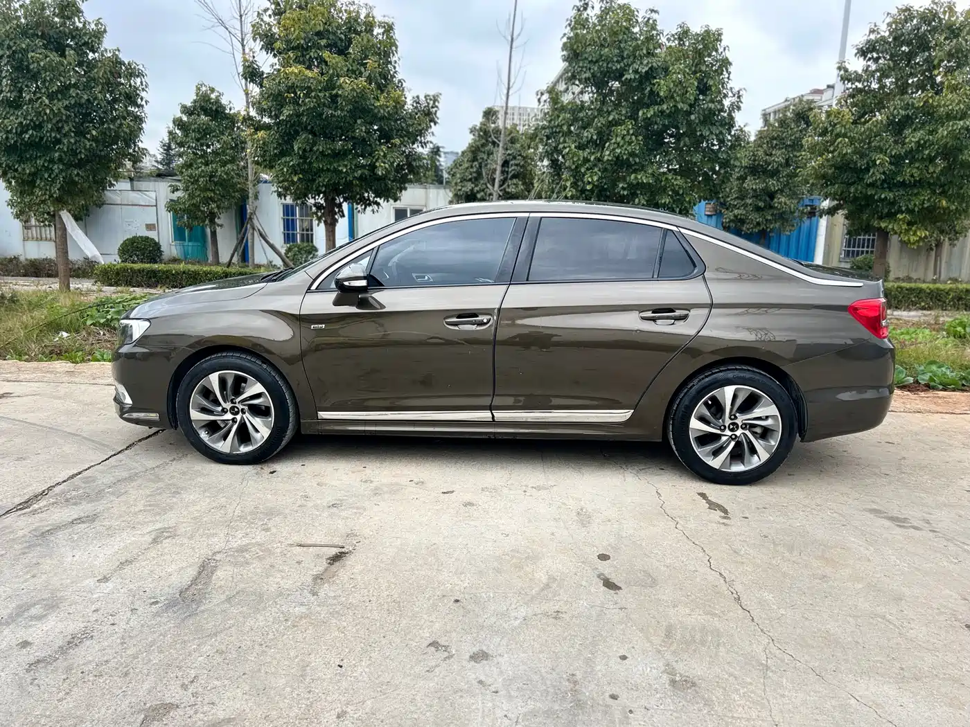 DS 5LS 2015 2014 1.6T Luxury THP160