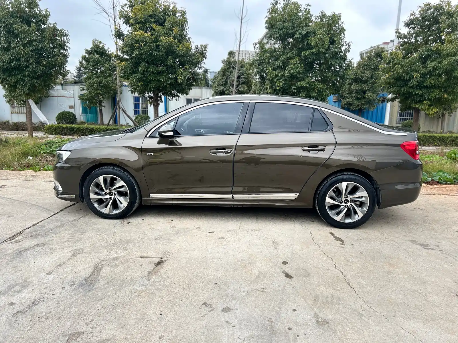 Фото 2 - DS 5LS