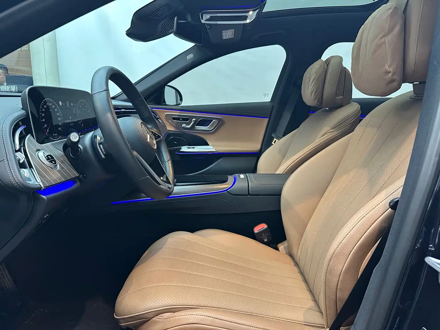 Mercedes-Benz E-Class 2024 E 300 L Fashion фото 14
