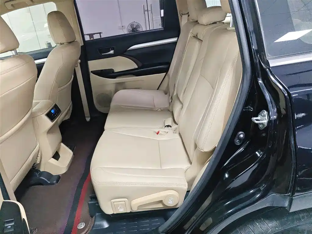 Toyota Highlander 2017 2.0T 4WD Elite 7-Seater фото 13