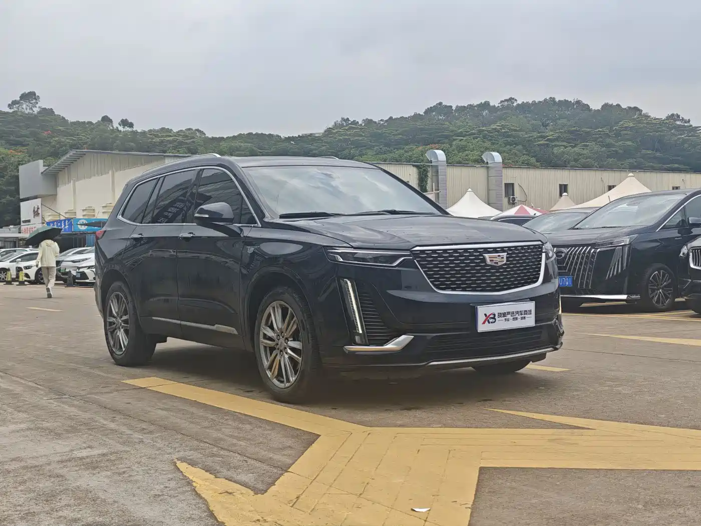 Cadillac XT6 2022 2.0T 6-Seater 2WD Luxury Edition фото 3