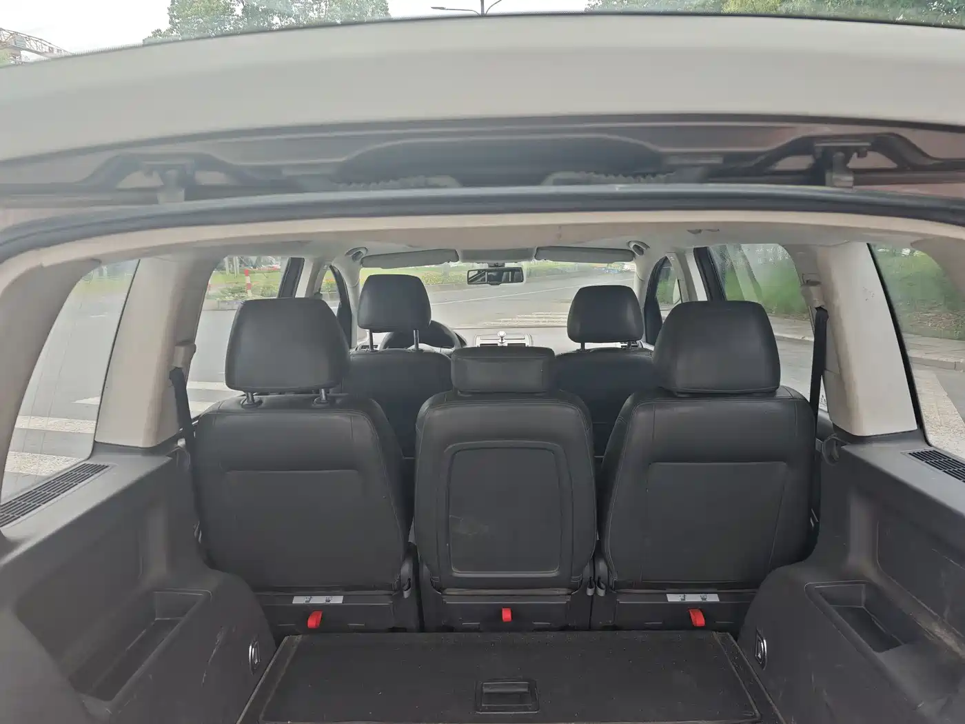 Volkswagen Touran 2013 1.4T DSG Comfort 5-seater фото 7