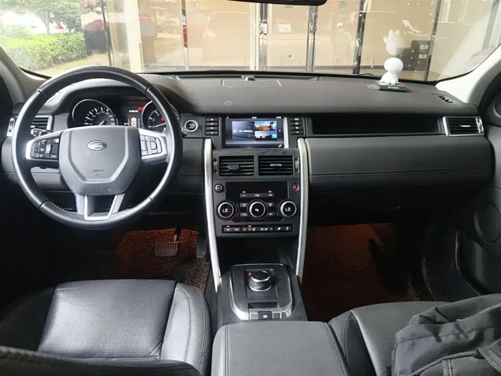 Land Rover Discovery Sport 2016 2.0T SE фото 10