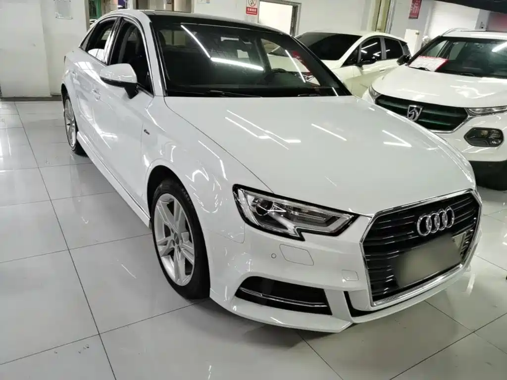 Photo 3 - Audi A3