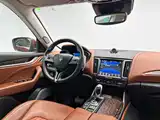 Photo 27 - Maserati Levante