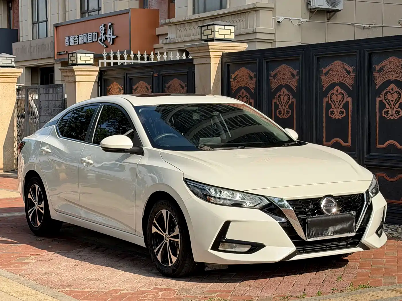 Nissan SYLPHY, миниатюра 3