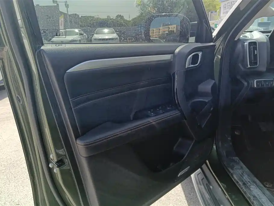 Haval Big Dog 2021 2.0T DCT 4WD Chinese Rural Dog Edition фото 7