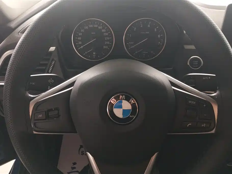 BMW 1 Series 2017 118i Design Package фото 15