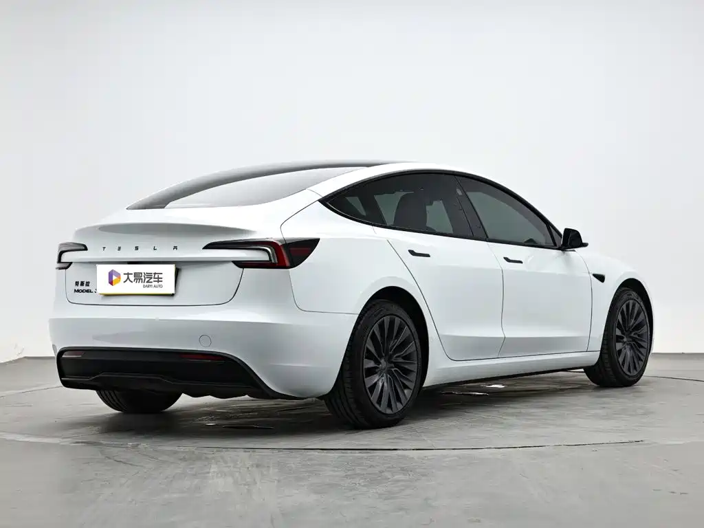 2026 Tesla Model 3