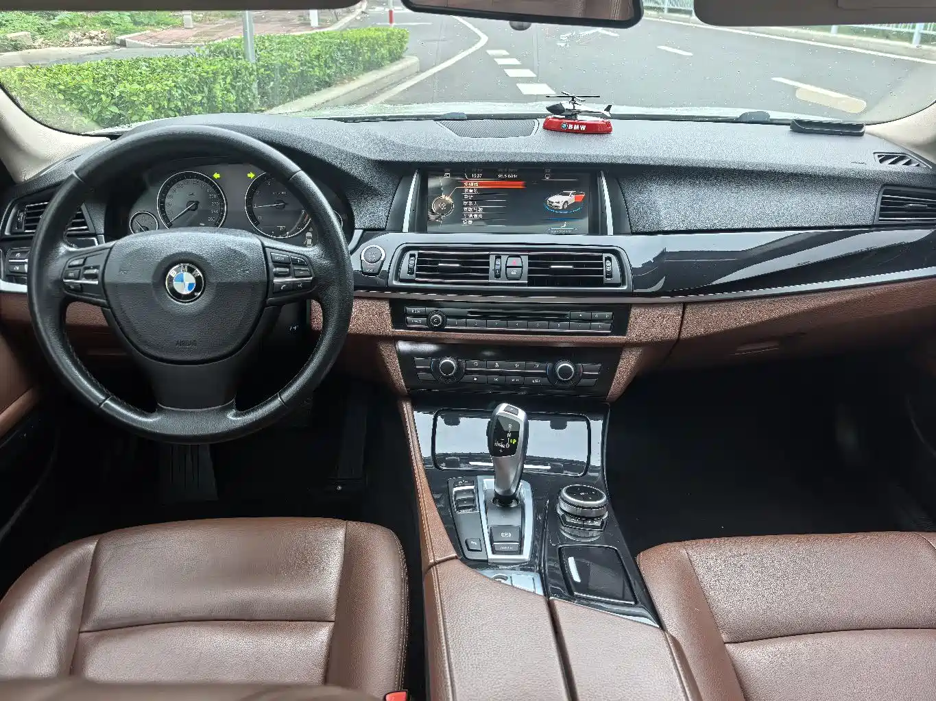 BMW 5 Series 2014 520Li Elegance фото 12