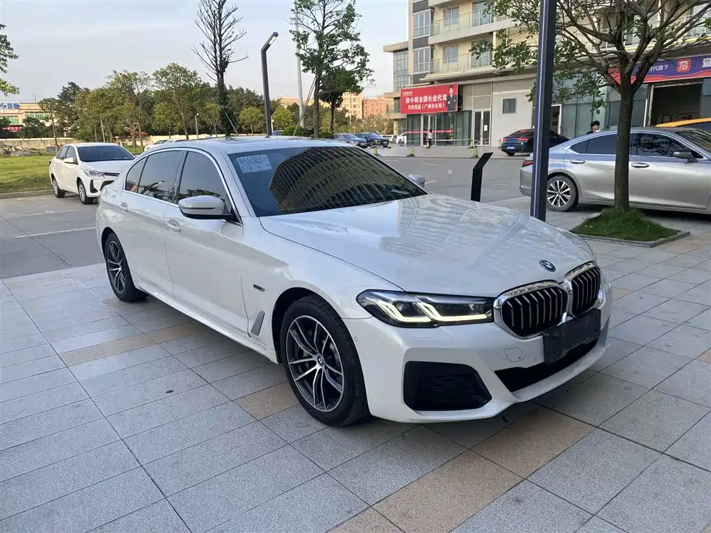 BMW 5 Series New Energy 2022 Facelift 535Le M Sport Package фото 3