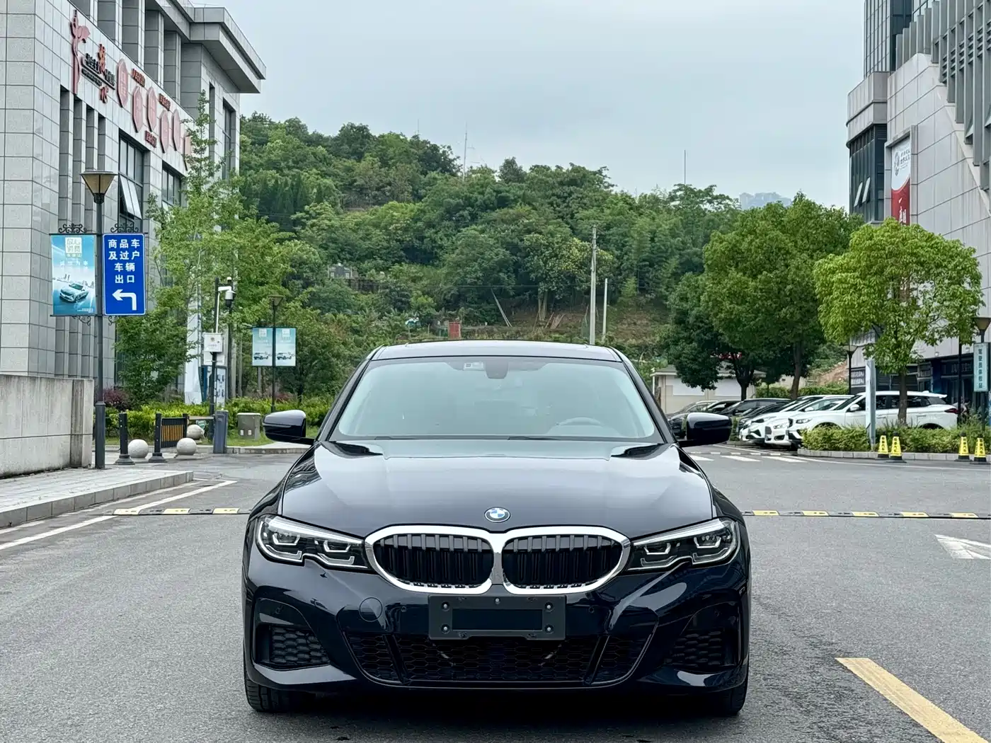 BMW 3 Series 2021 320Li M Sport Package фото 2