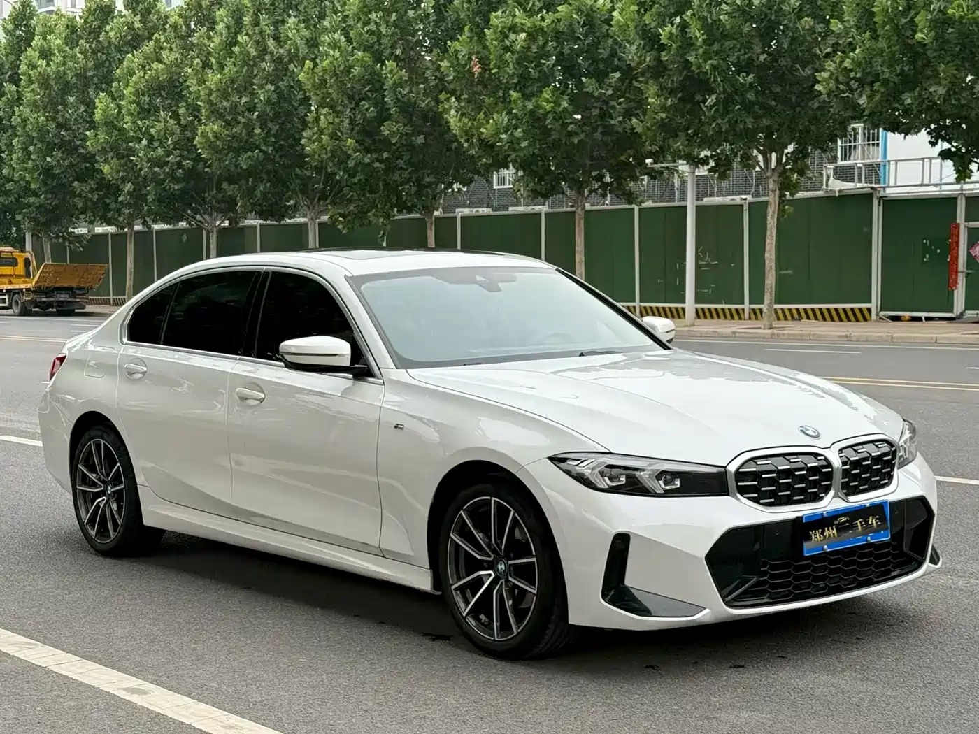 BMW 3 Series 2024 325Li M Sport Package фото 3
