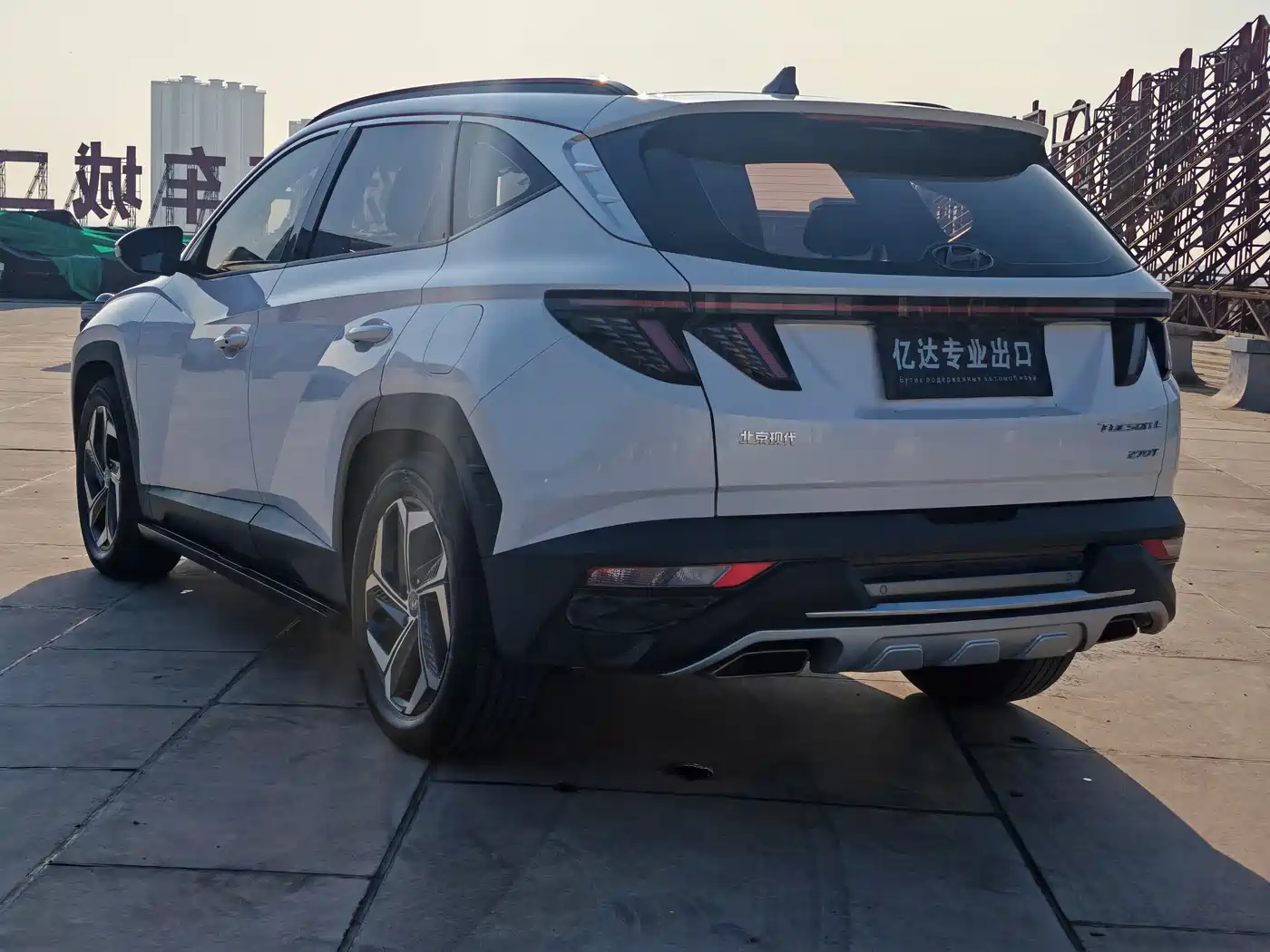 Hyundai Tucson 2021 Tucson L 1.5T DCT LUX Premium фото 7