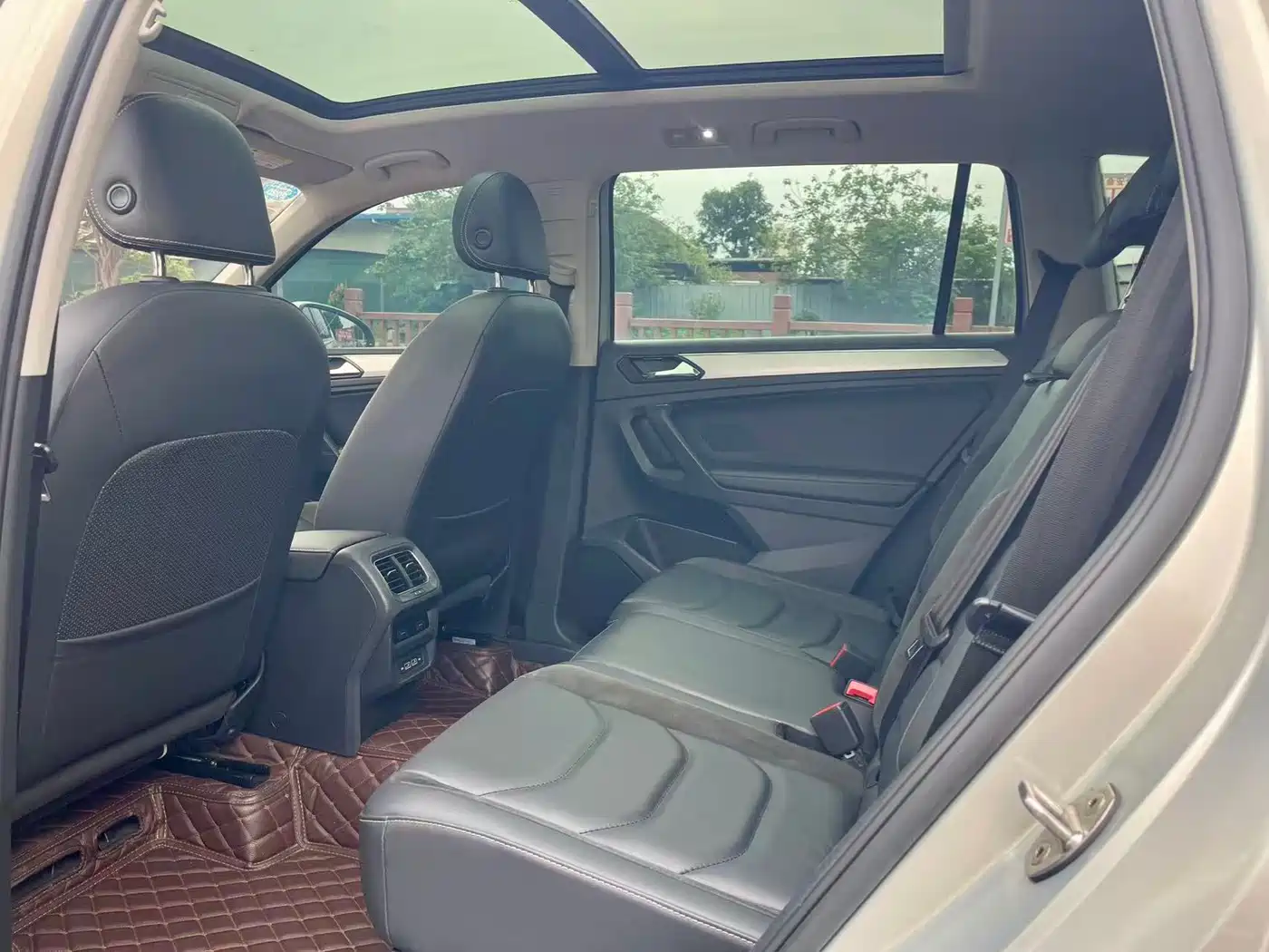 Volkswagen Tiguan L 2019 330TSI Automatic 2WD Panorama Comfort Edition China VI фото 6