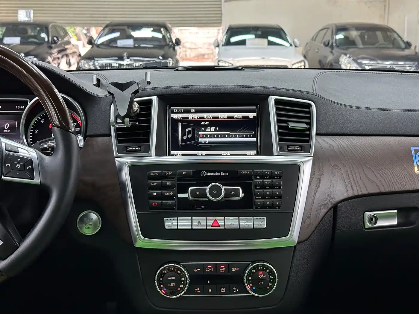 Mercedes-Benz GL-Class 2015 GL 500 4MATIC фото 7