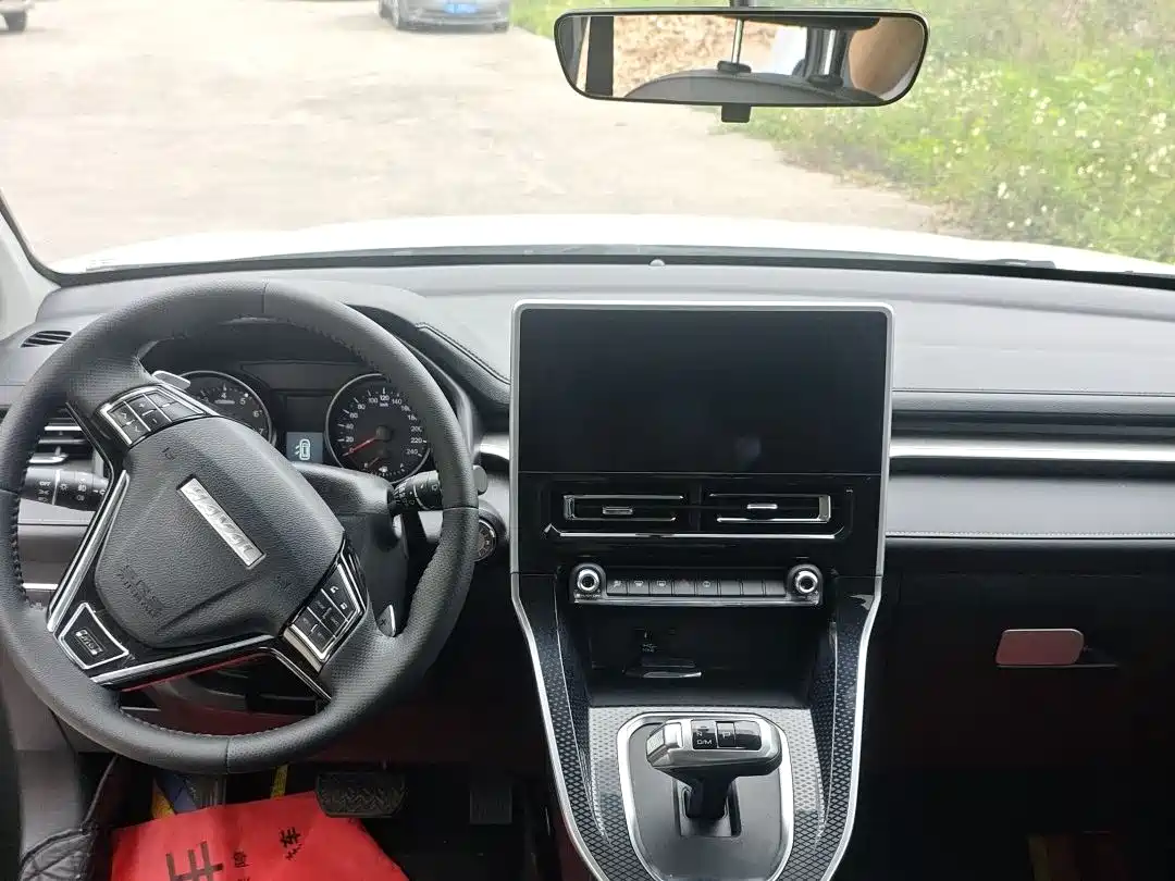 Haval M6 2021 PLUS 1.5T DCT Luxury Smart Connect фото 10