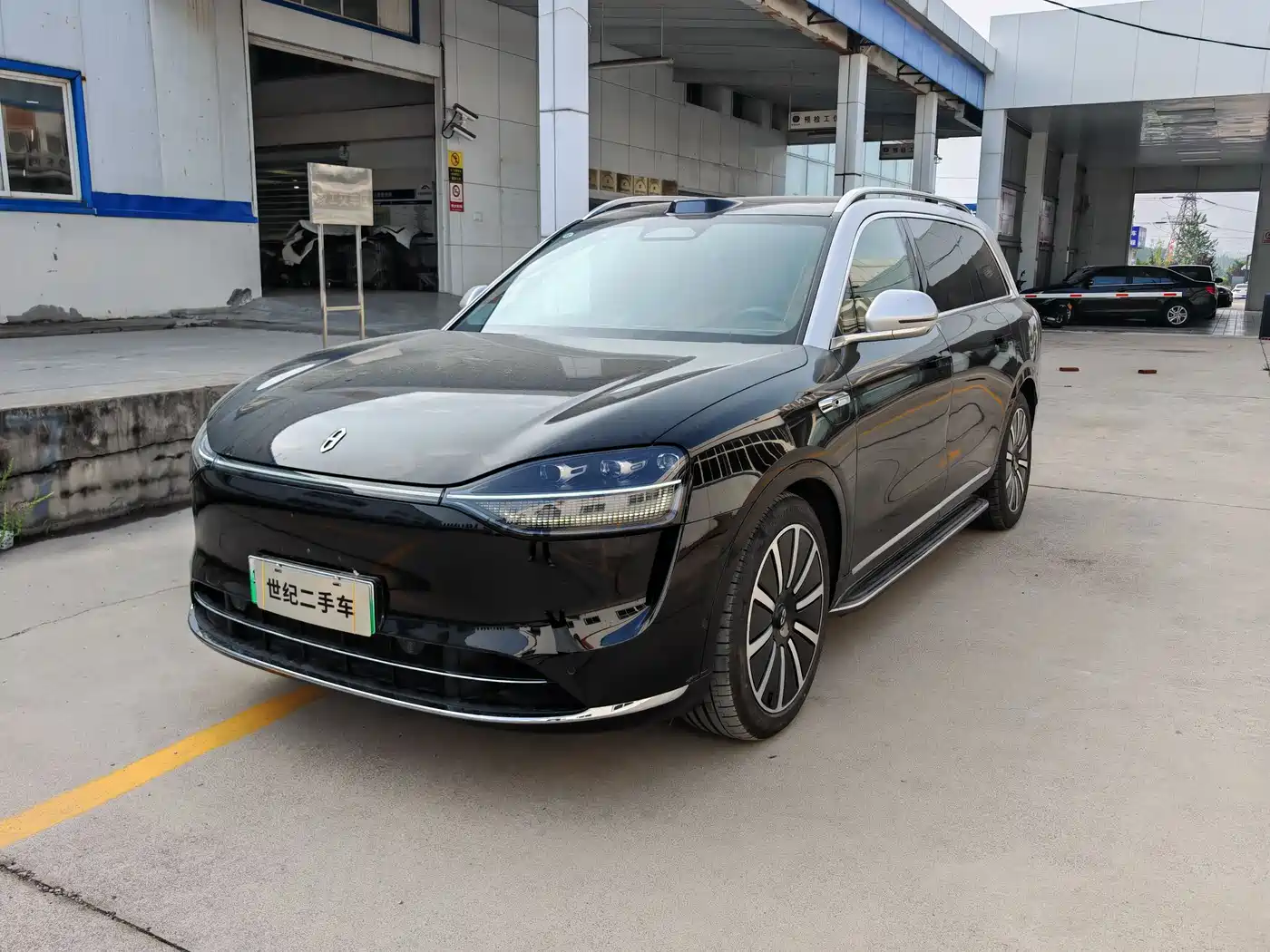 AITO Wenjie AITO M9 2024 Extended Range Ultra 42kWh 6-Seater