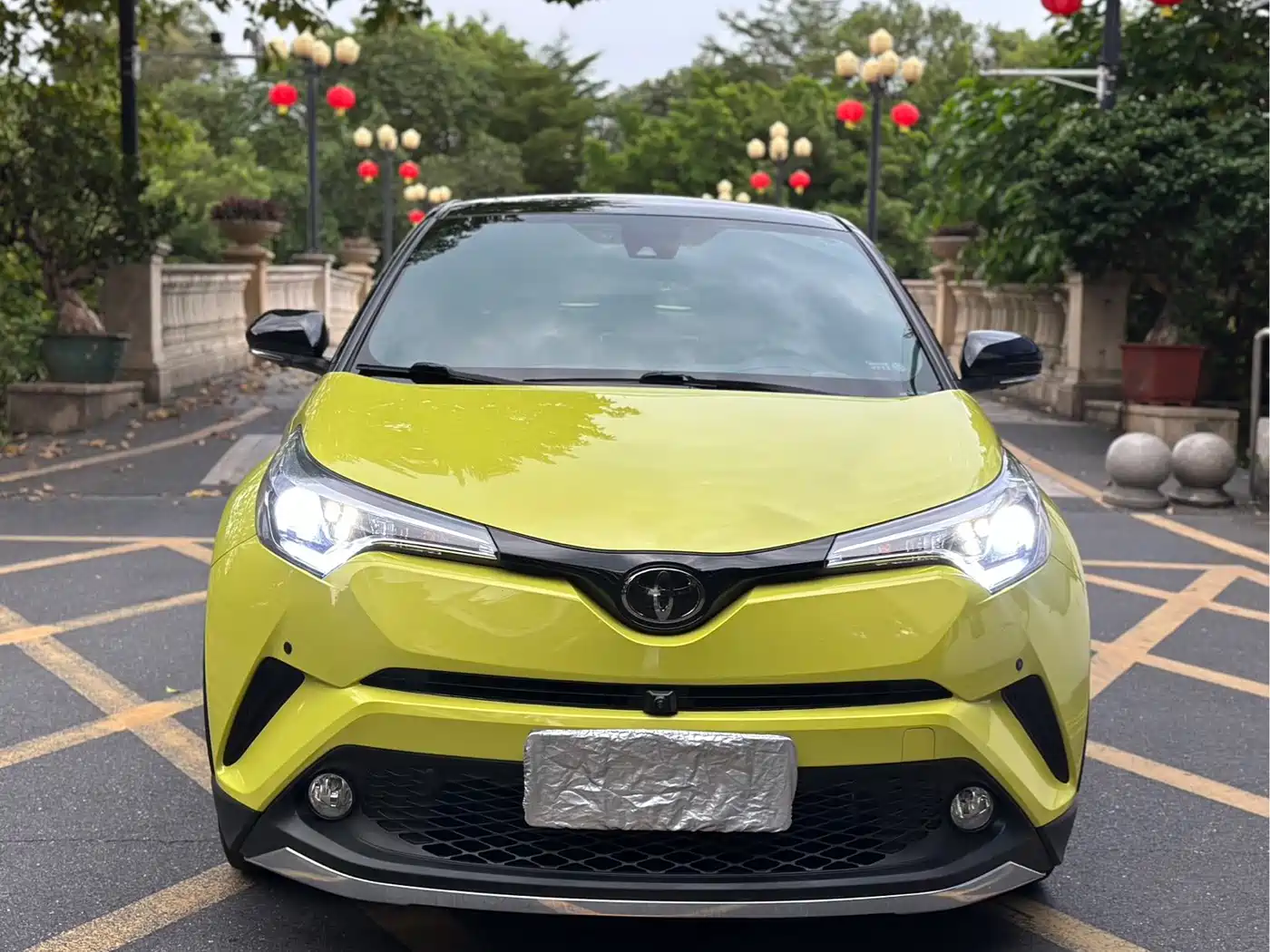 Toyota C-HR 2020 2020 Model 2.0L Leading