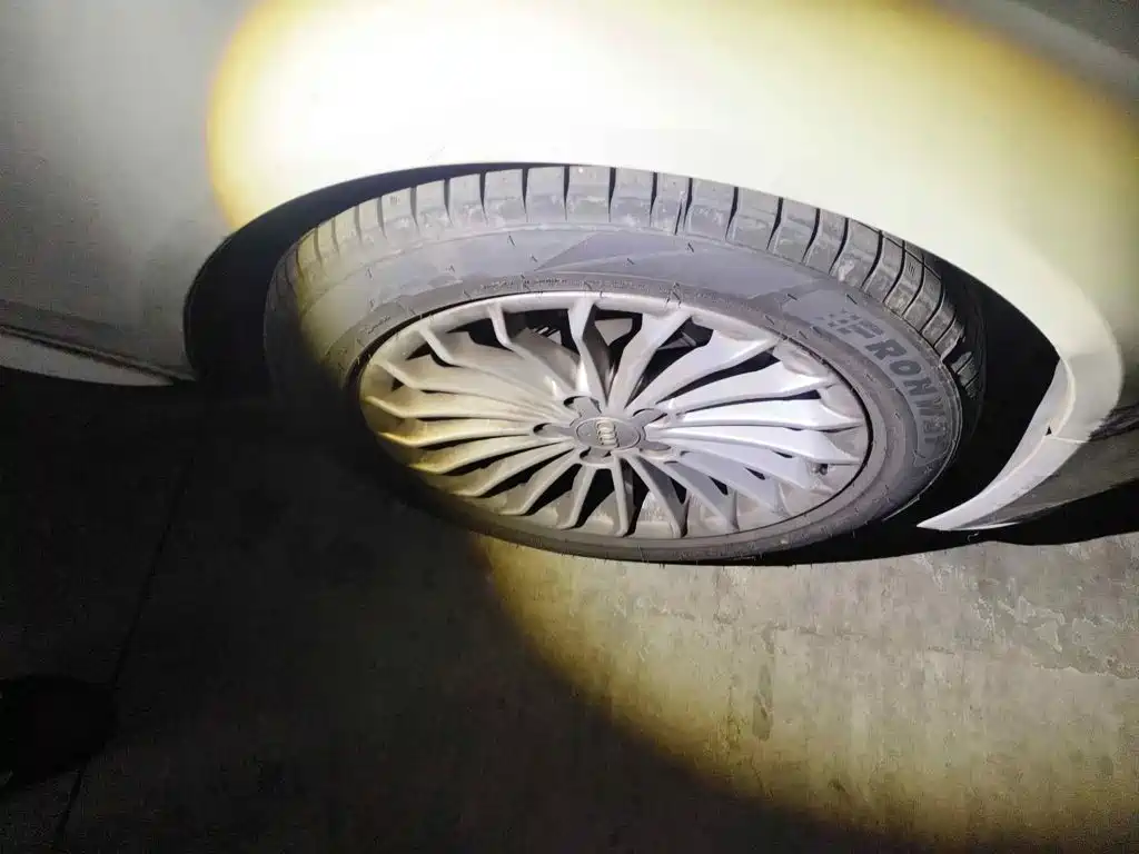 Фото 7 - Audi A4L