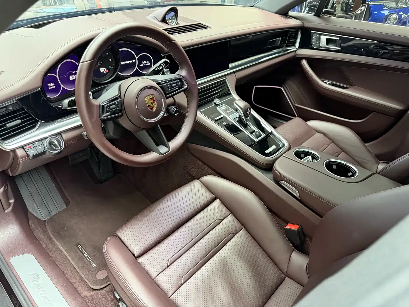 Porsche Panamera 2022 Panamera 4 Executive Long Wheelbase 2.9T фото 16