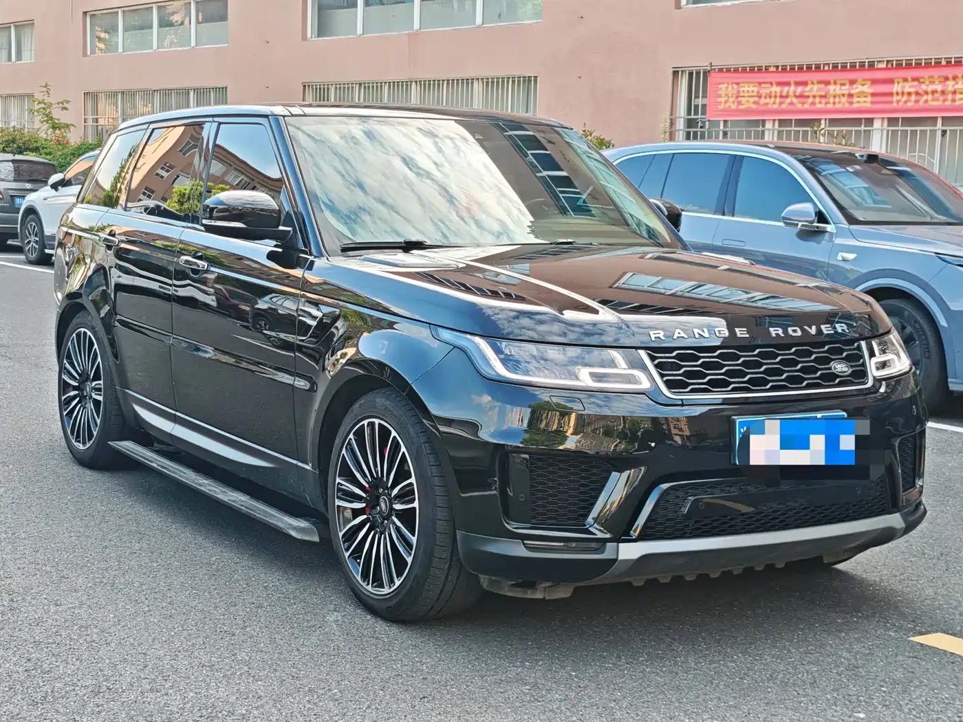 Фото 2 - Land Rover Range Rover Sport