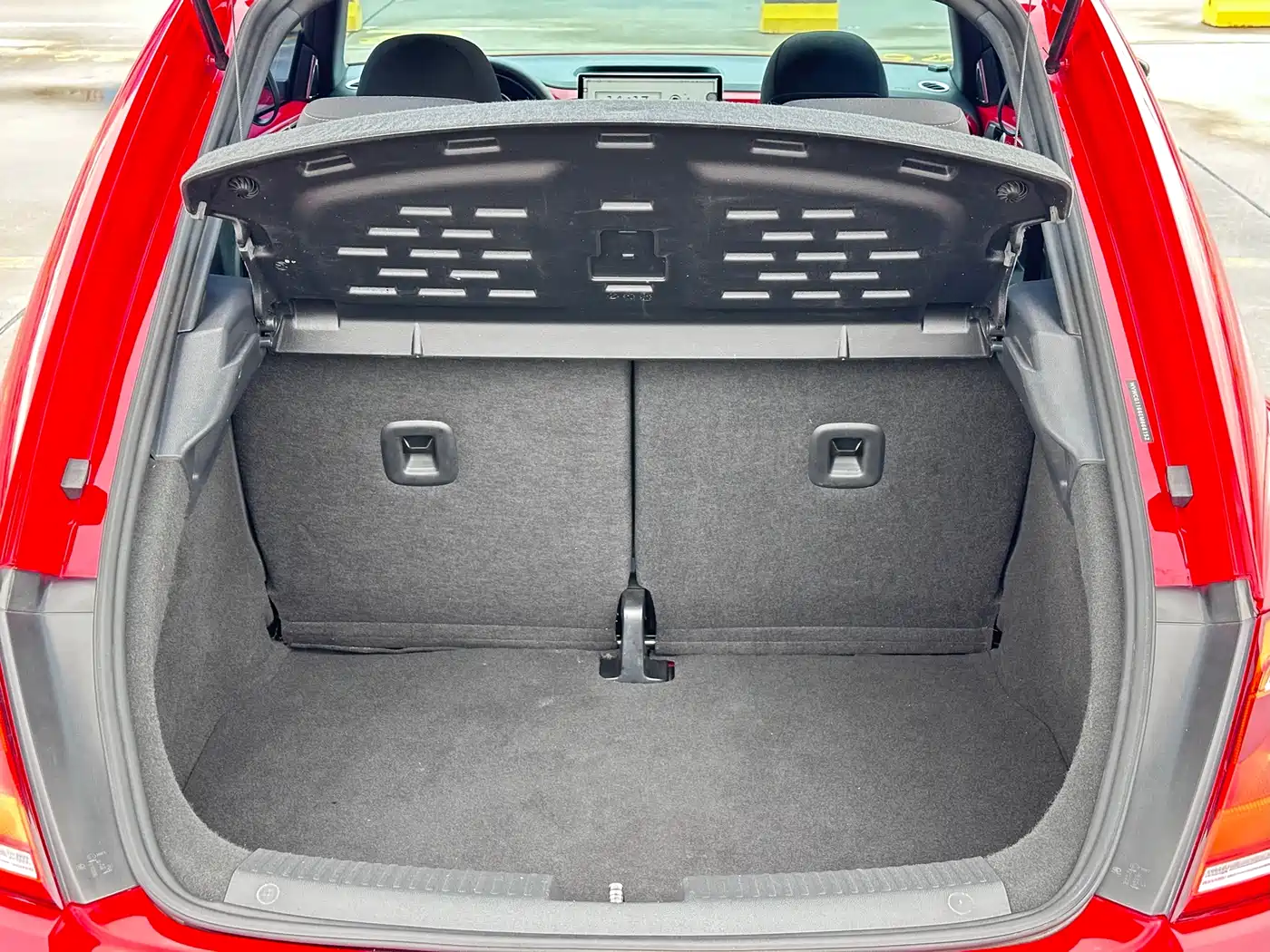 Volkswagen Beetle 2014 1.2TSI Fashion Edition фото 17