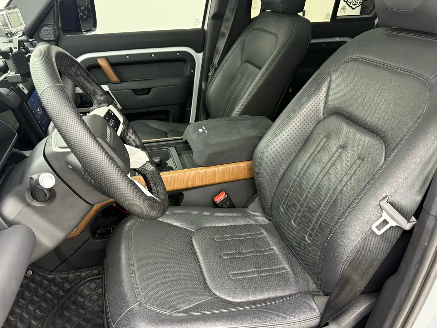 LAND ROVER GUARDIAN NEW ENERGY