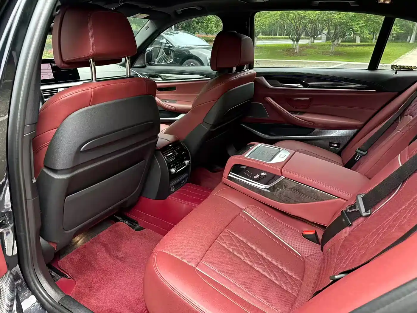 BMW 5 Series 2022 530Li Exclusive M Sport Package фото 5