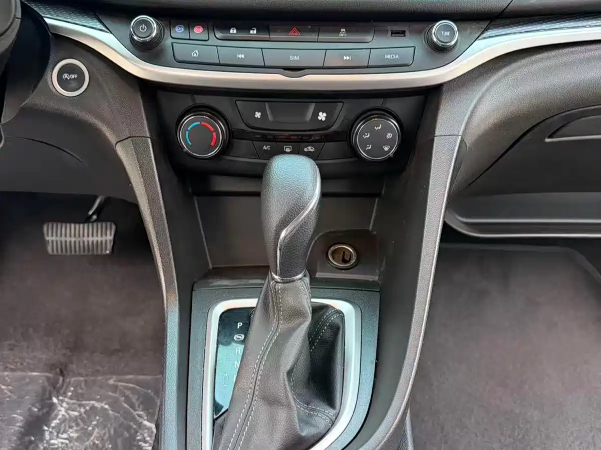 Buick Excelle 2021 1.3T Auto Mild Hybrid Elite фото 10