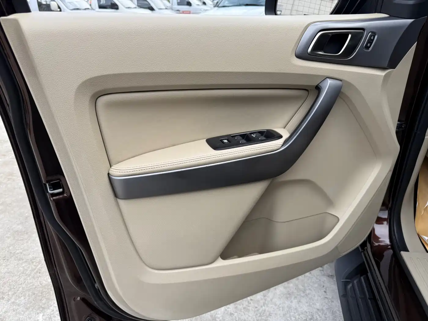 Ford Everest 2017 2016 2.2T Diesel Manual 4WD Luxury Edition