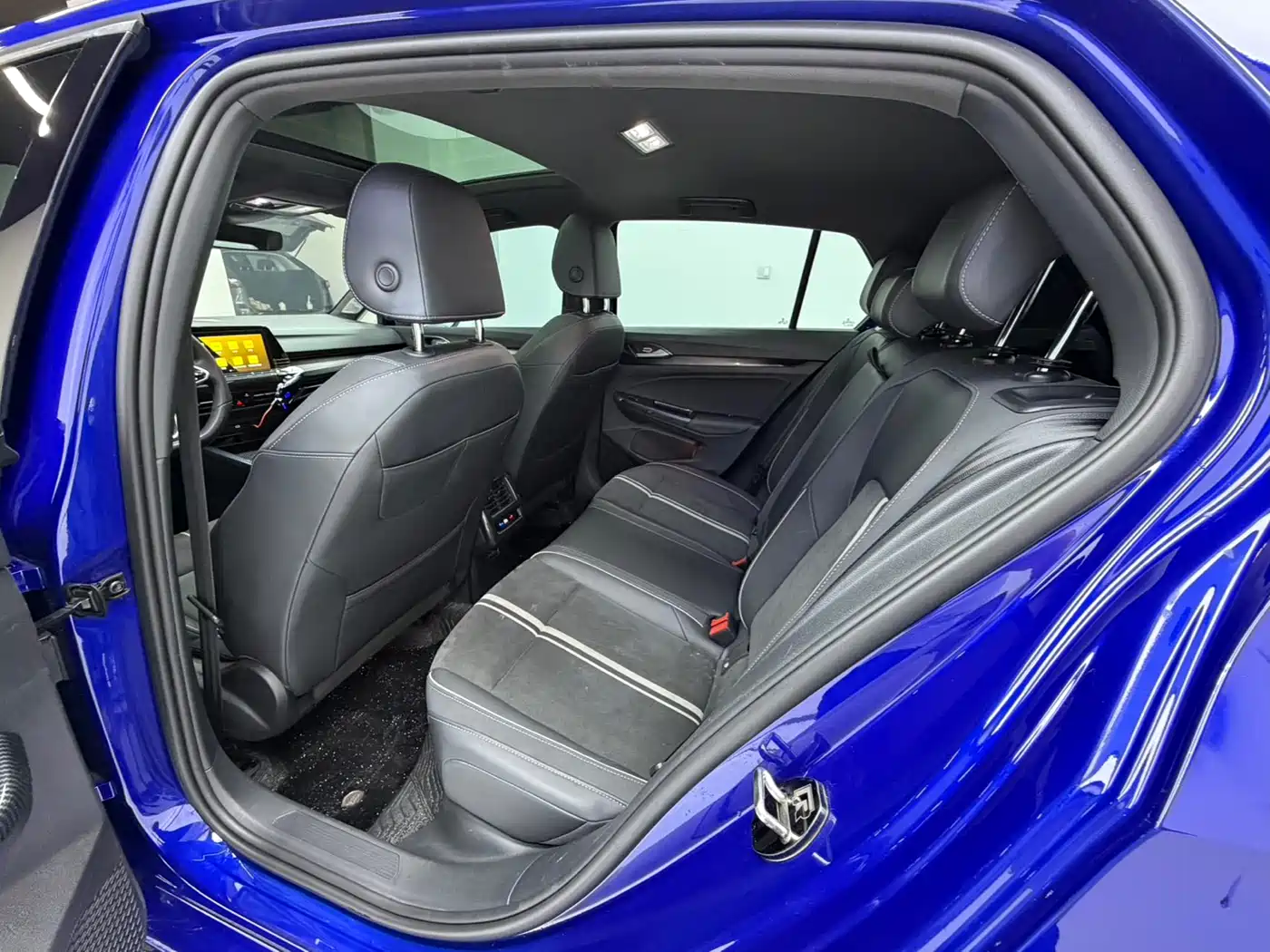 Volkswagen Golf 2021 280TSI DSG R-Line фото 15