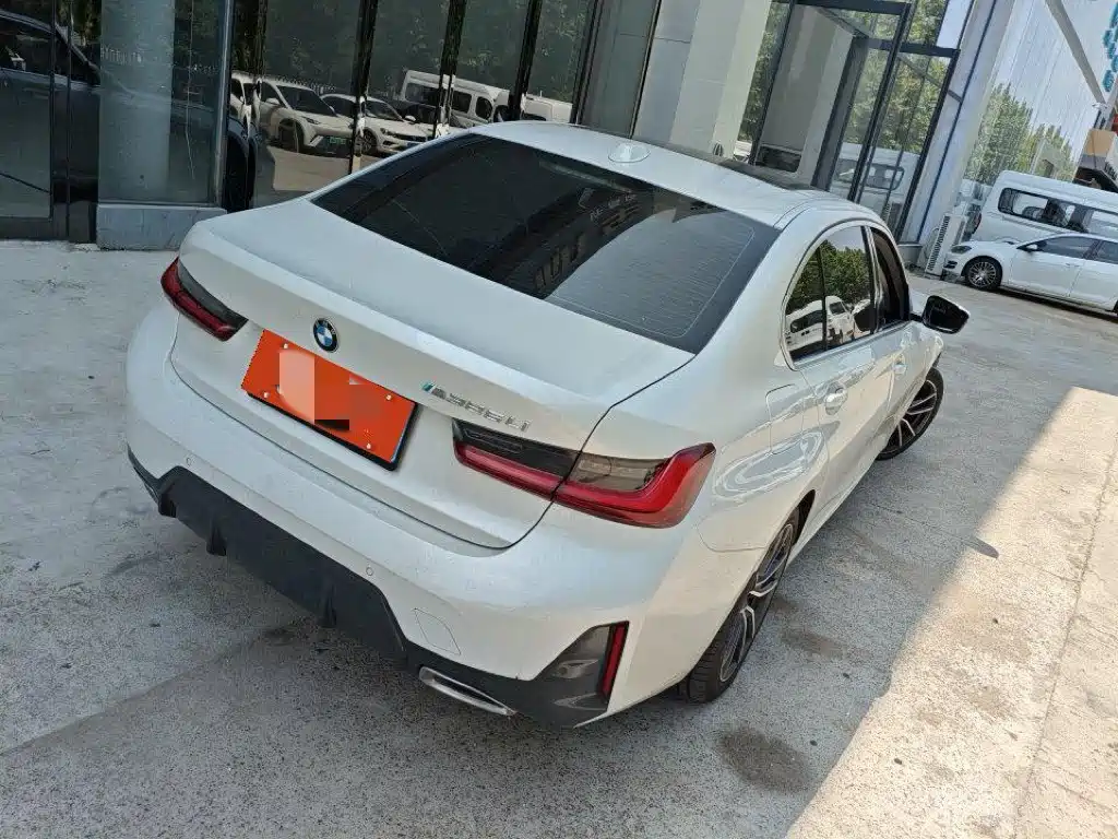 BMW 3 Series 2023 320Li M Sport Package фото 2