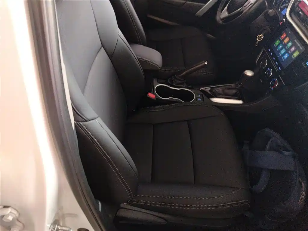 Toyota Levin 2017 Facelift 185T CVT Elite (China V) фото 25